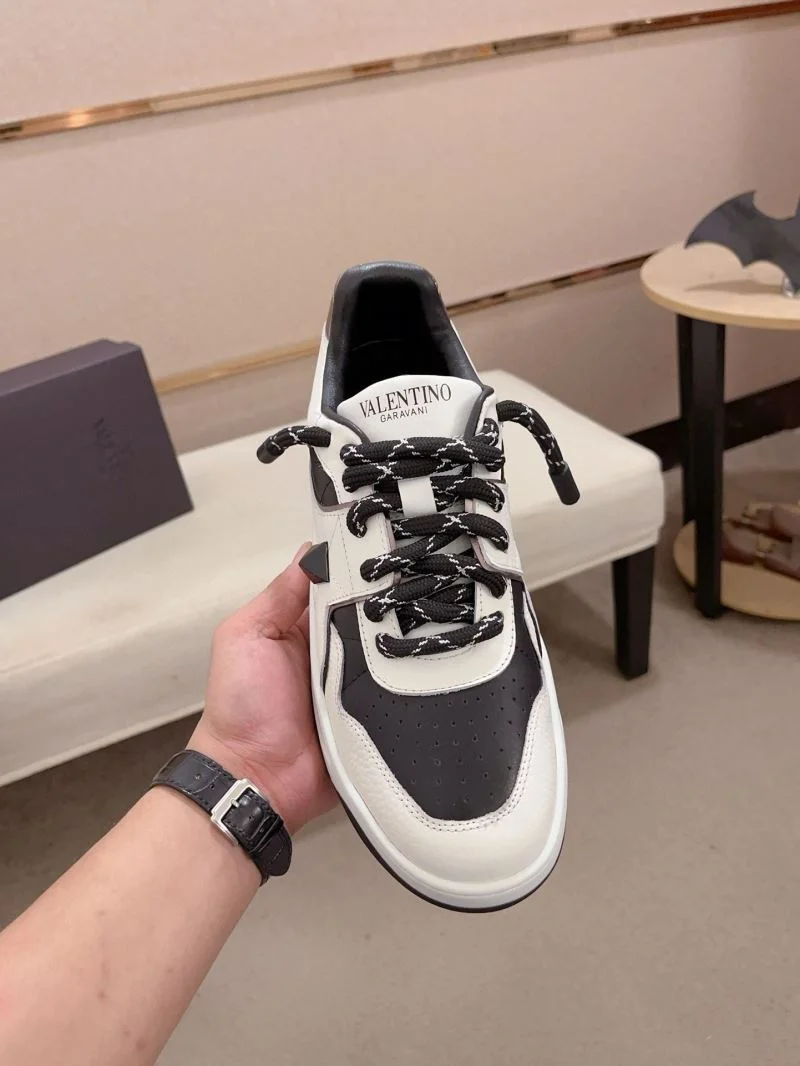 Valentino One Stud Shoes Durable 36934