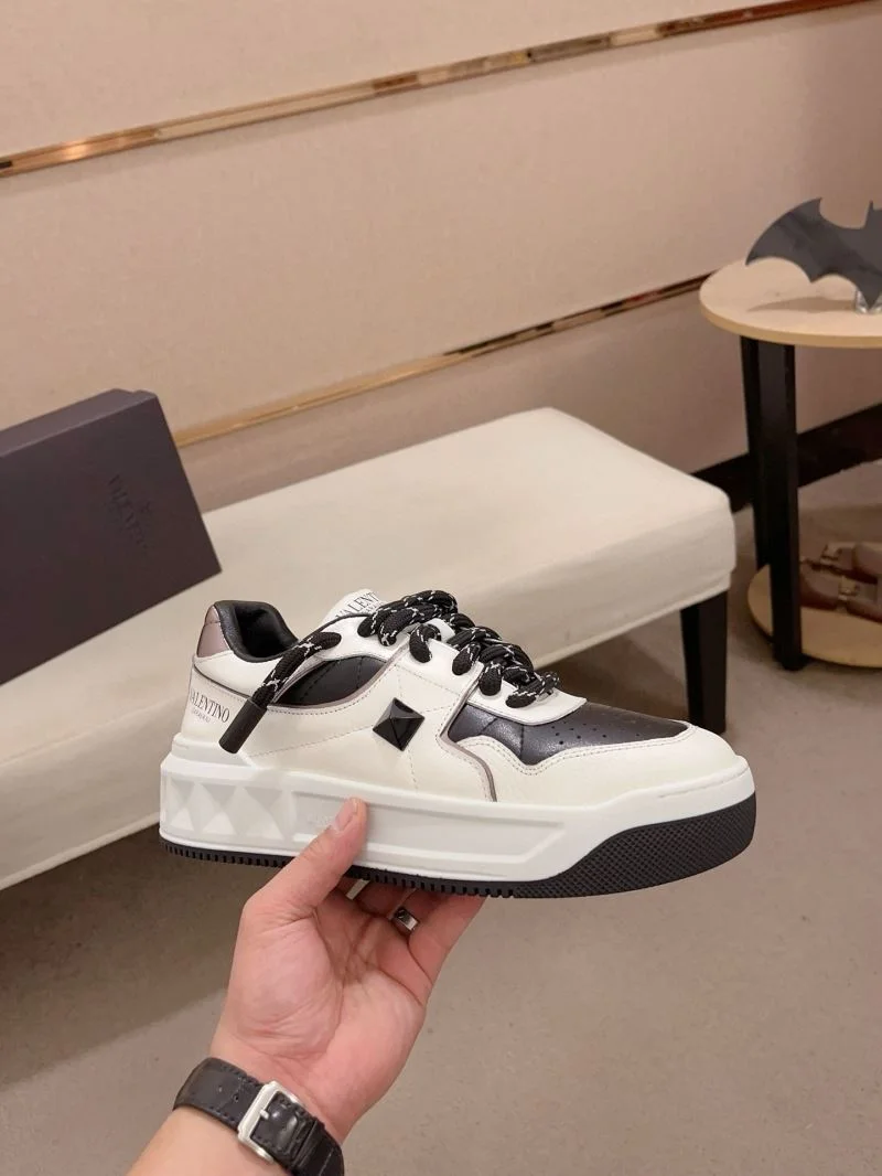 Valentino One Stud Shoes Durable 36934