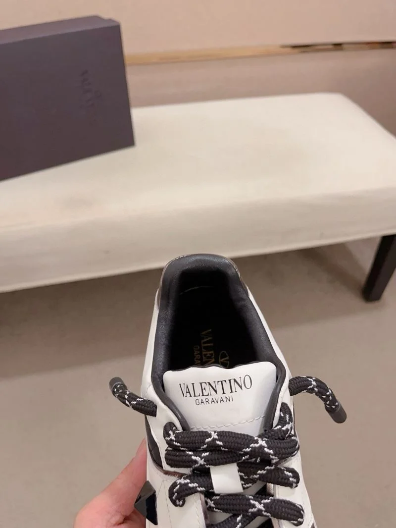 Valentino One Stud Shoes Durable 36934