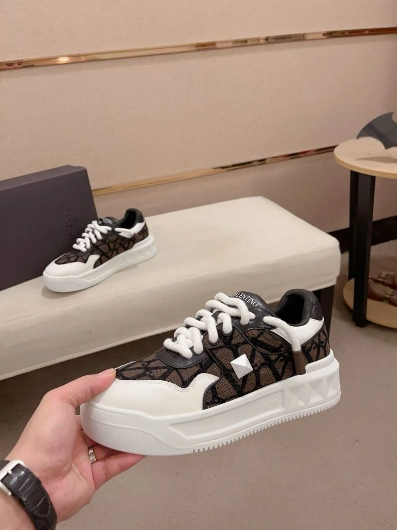 Valentino One Stud Shoes Supportive 36932