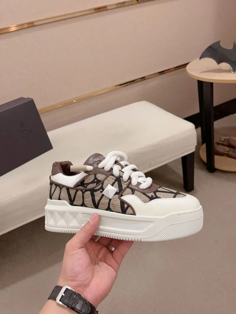 Valentino One Stud Shoes Soft 36931