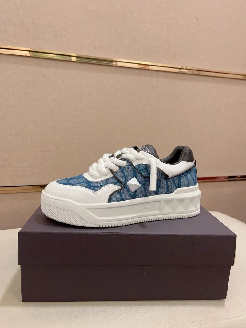 Valentino One Stud Shoes TravelReady 36927