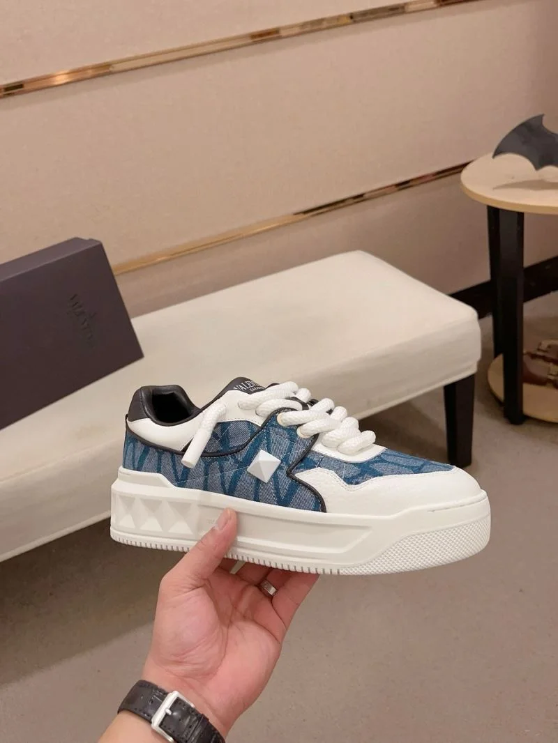 Valentino One Stud Shoes TravelReady 36927