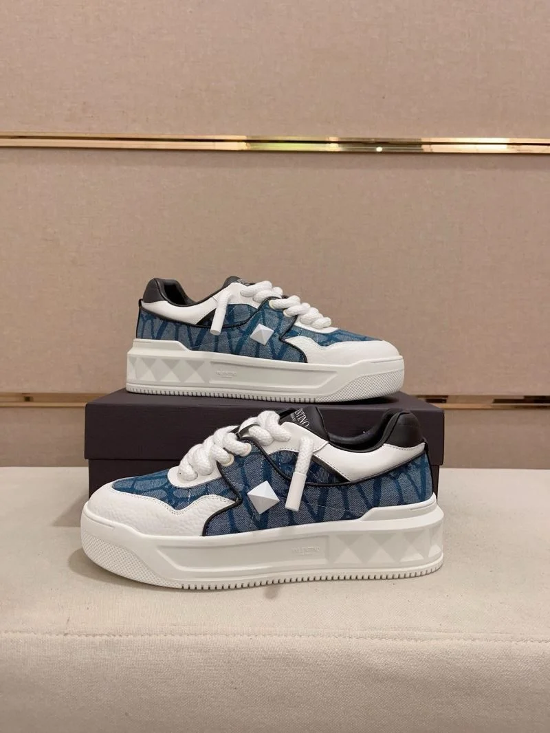 Valentino One Stud Shoes TravelReady 36927