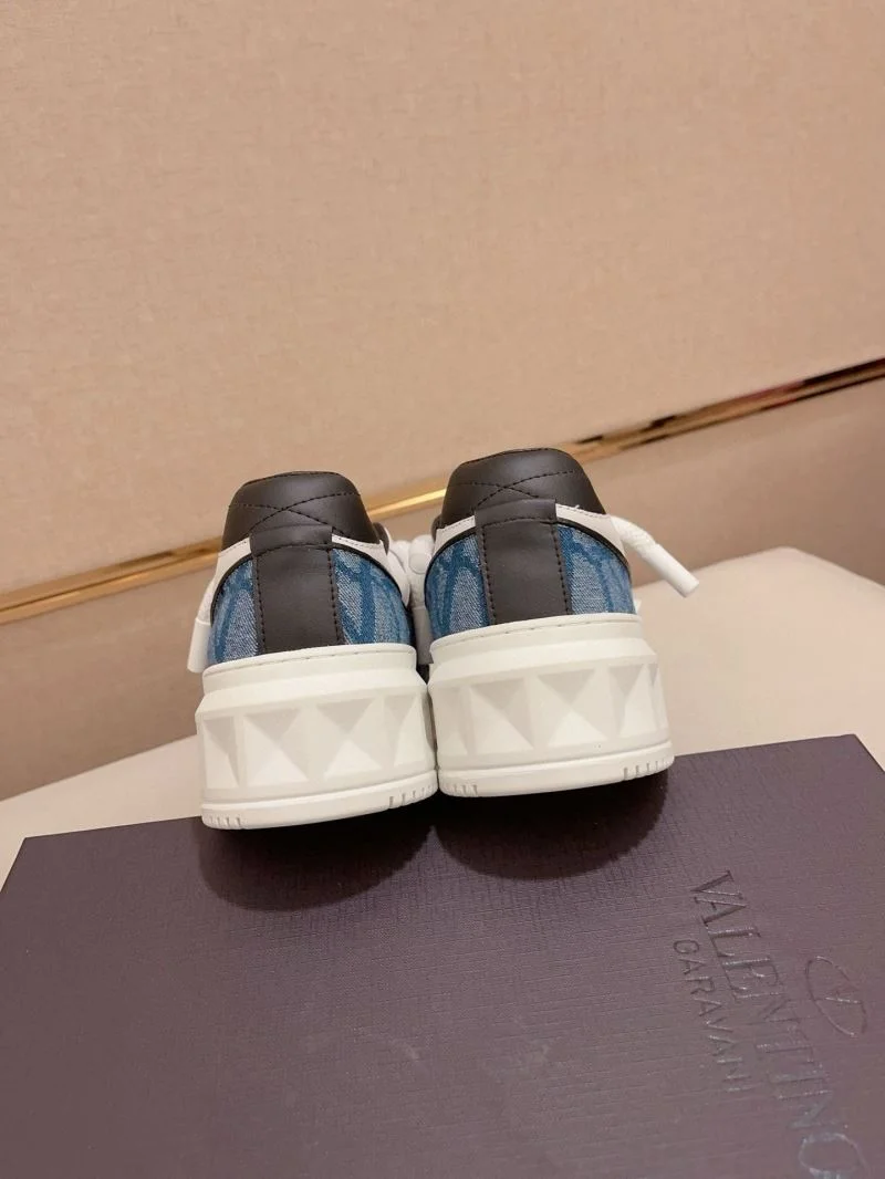 Valentino One Stud Shoes TravelReady 36927