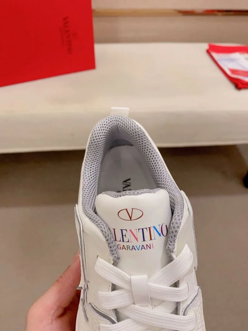 Colorful Valentino One Stud Shoes 36903