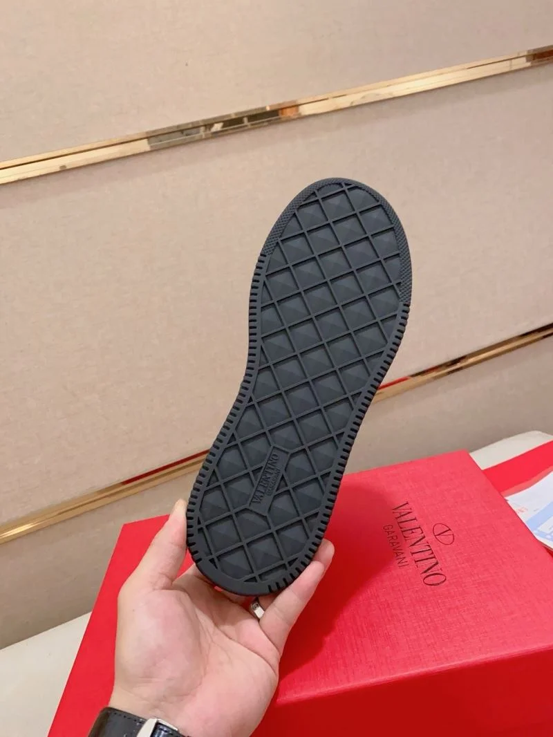 Comfortable Valentino One Stud Shoes 36920