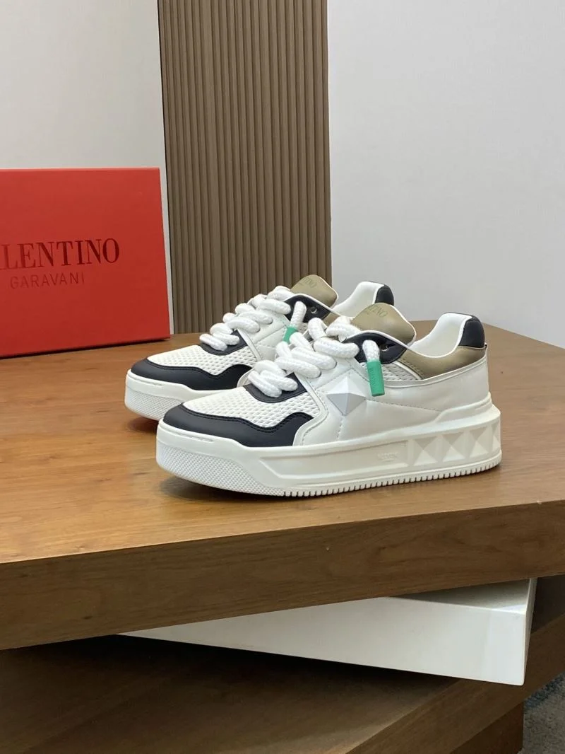 Valentino One Stud Shoes Lightweight 36916