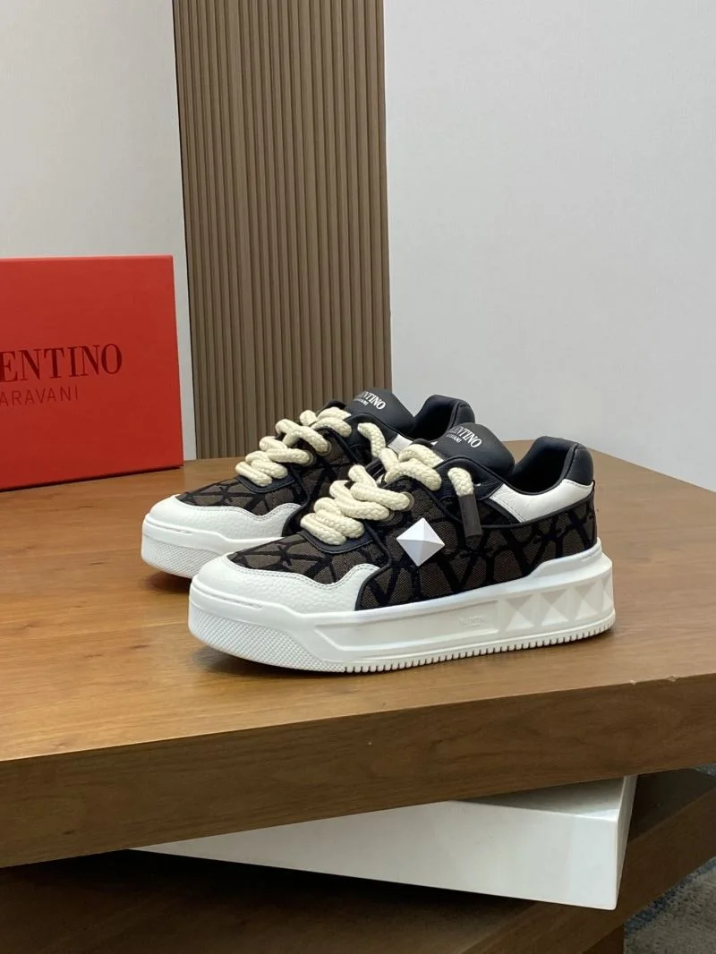 Valentino One Stud Shoes Timeless 36915