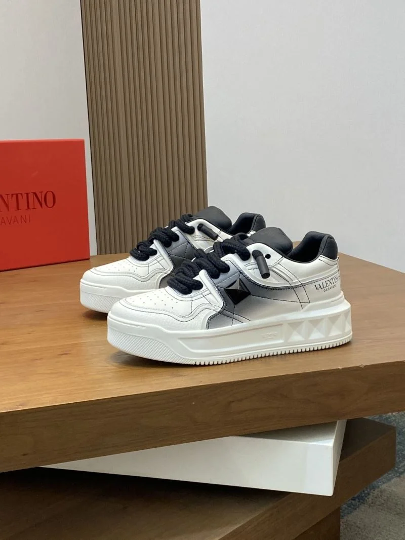 Valentino One Stud Shoes ComfortFit 36919