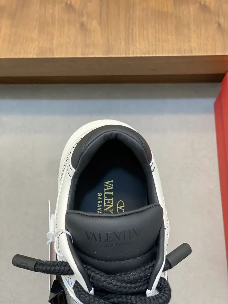 Valentino One Stud Shoes ComfortFit 36919