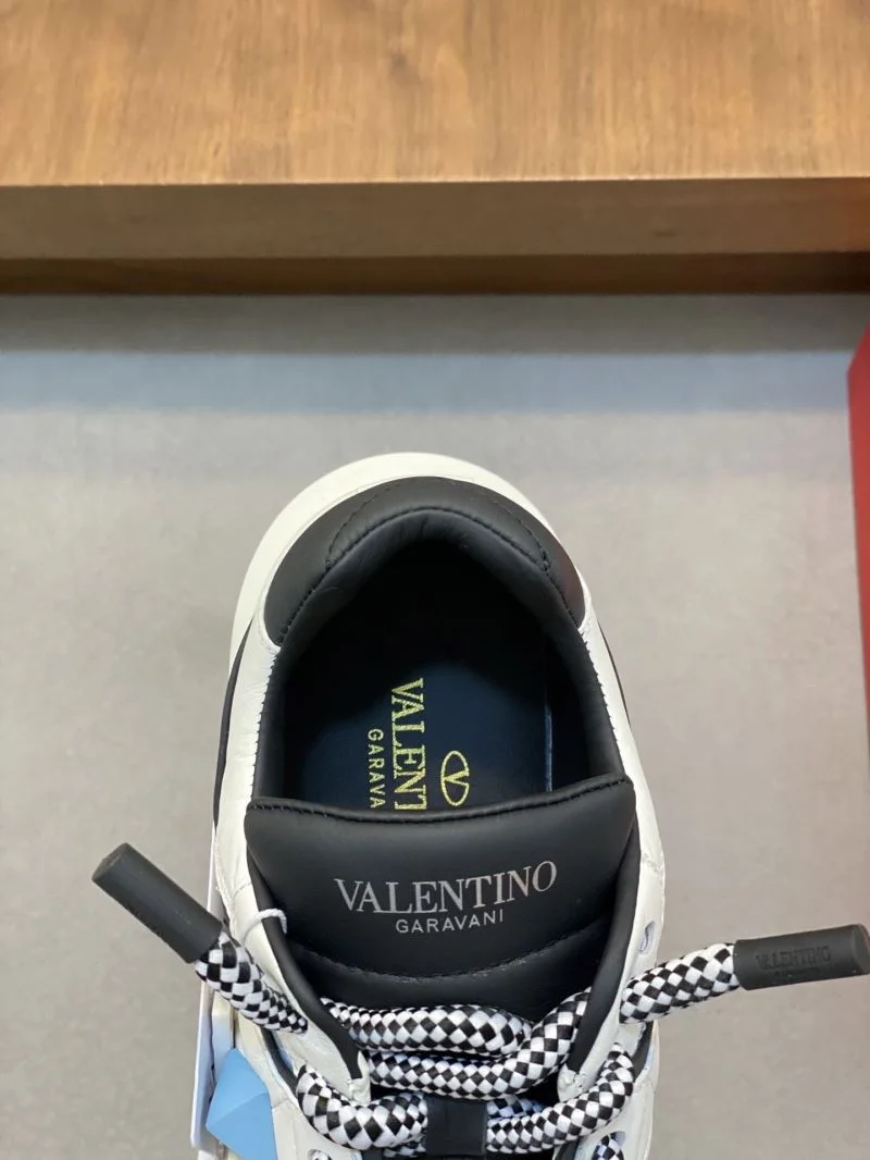 Valentino One Stud Shoes WeatherProof 36923