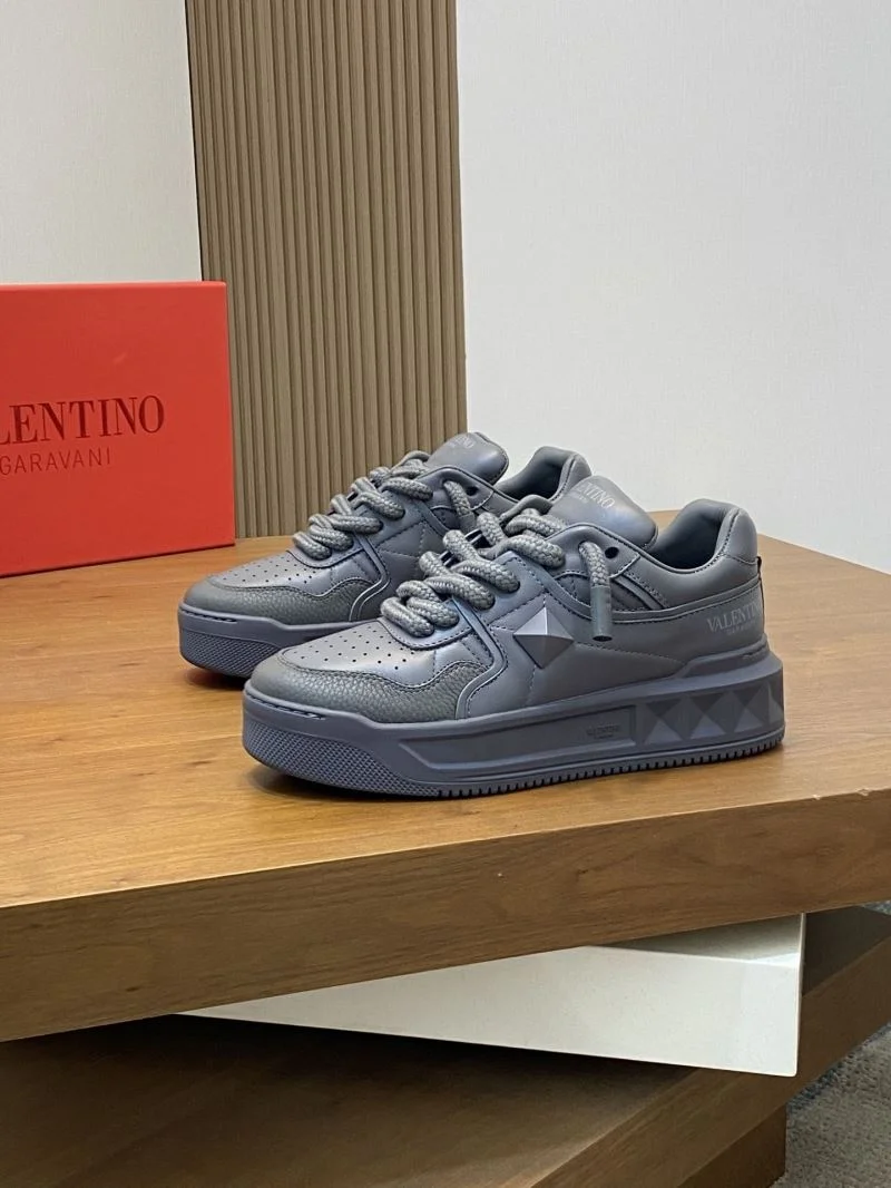 Valentino One Stud Shoes Compact 36912