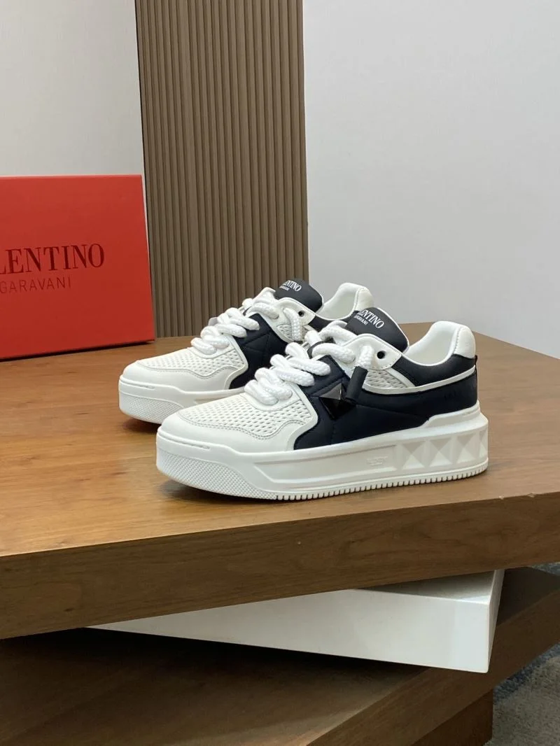 Valentino One Stud Shoes EyeCatching 36901