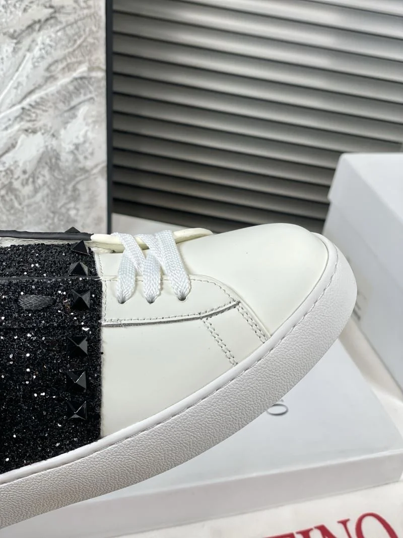 Popular Valentino Open Shoes 36408