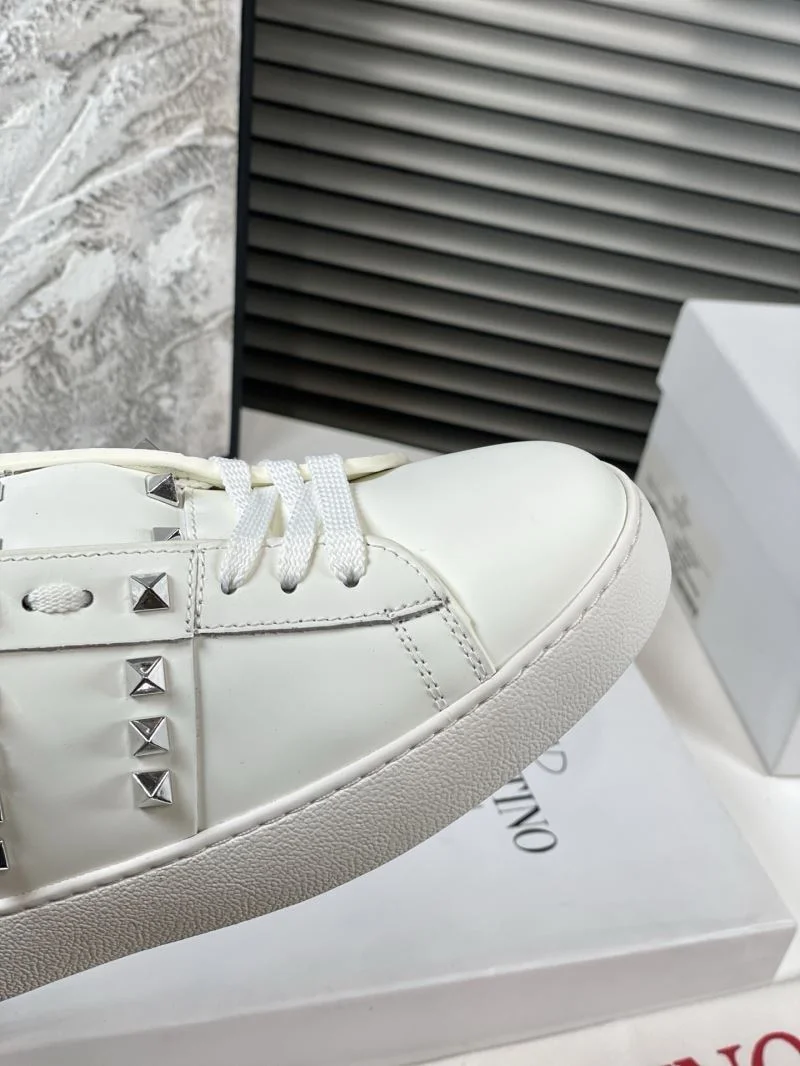 Stylish Valentino Open Shoes 36424
