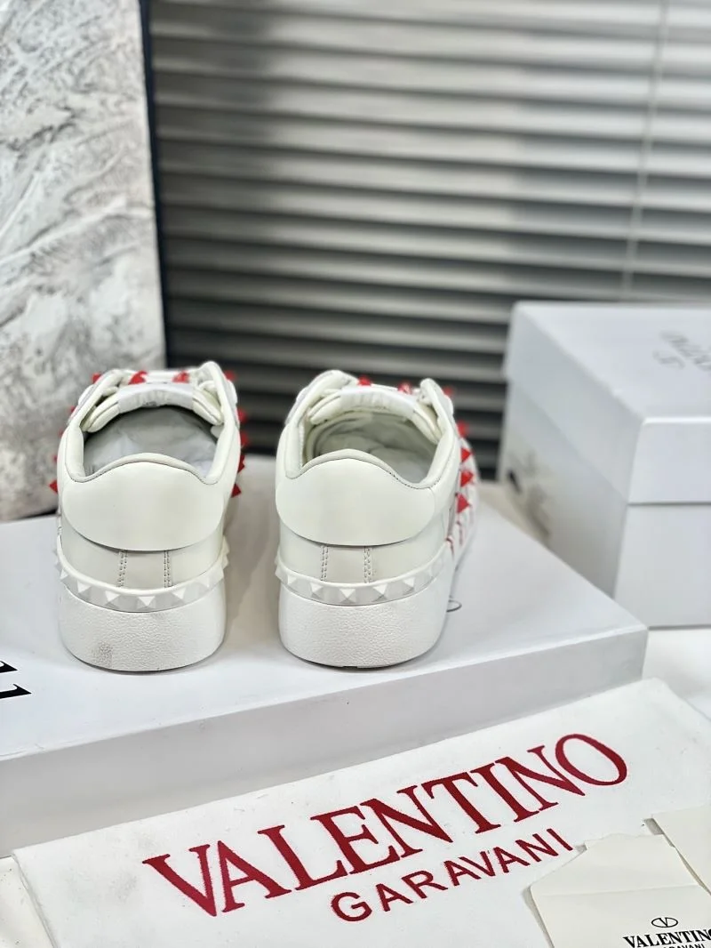 Lightweight Valentino Open Shoes 36390