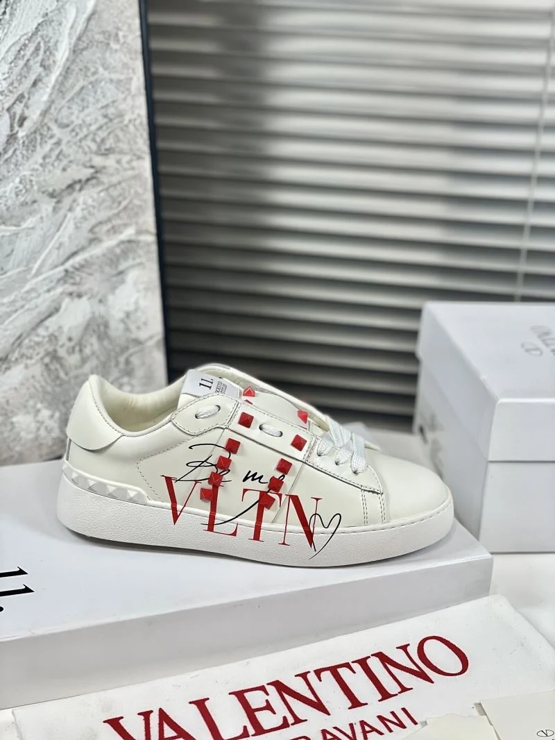 Lightweight Valentino Open Shoes 36390