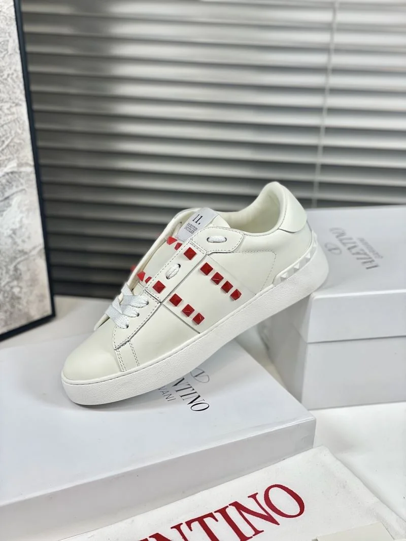 Lightweight Valentino Open Shoes 36390