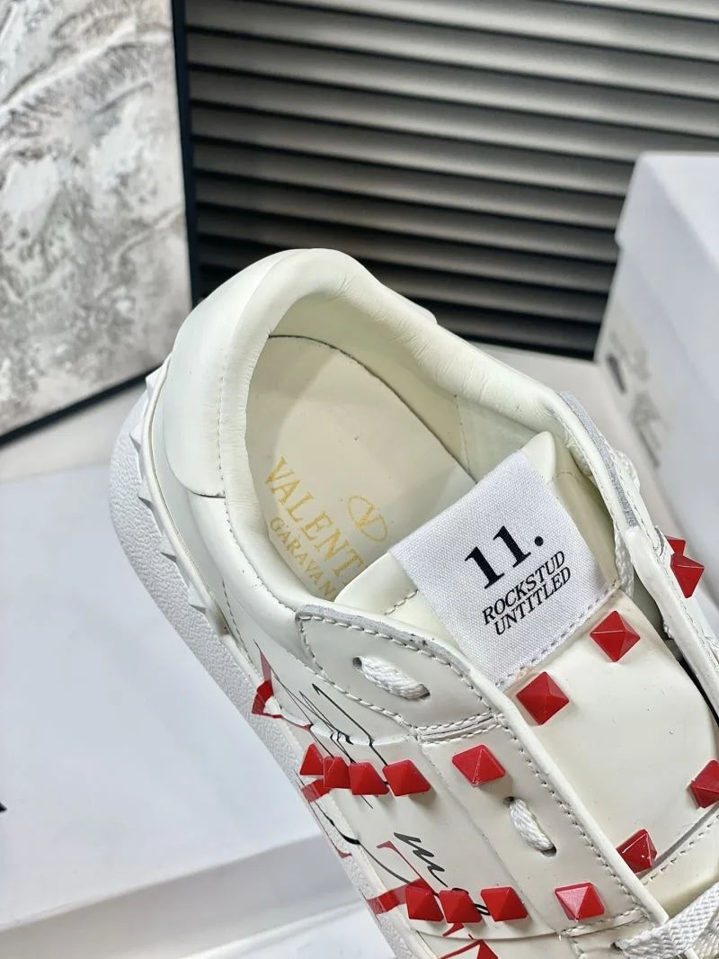 Lightweight Valentino Open Shoes 36390