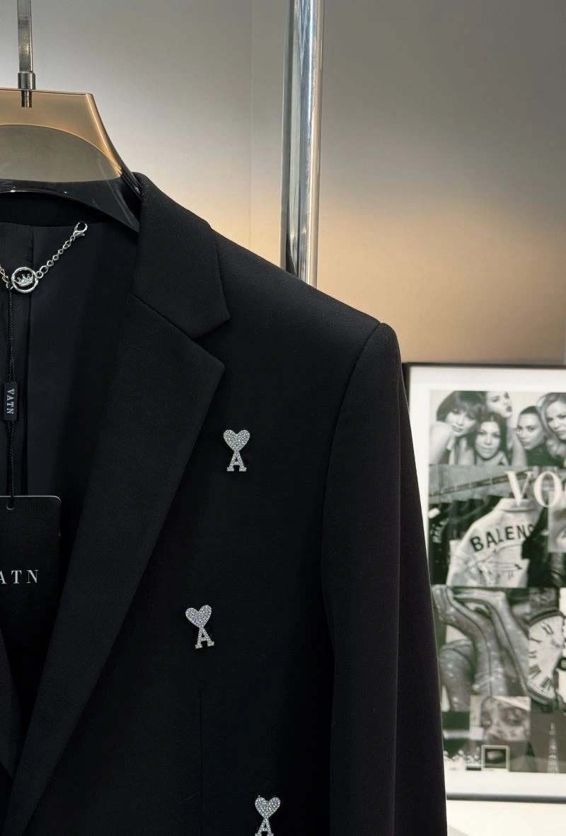 Comfortable Valentino Outwear 174912