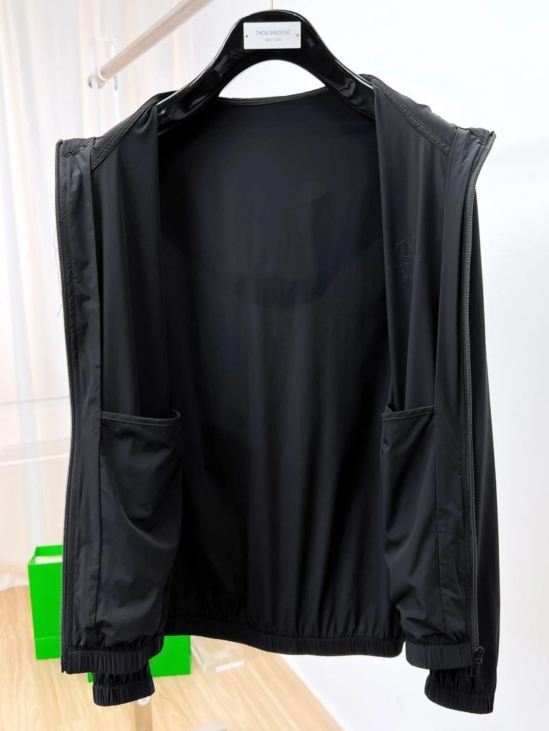 NewStyle Valentino Outwear 174884