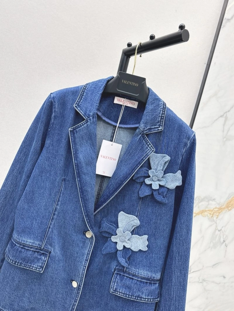 Valentino Outwear Breathable 174213