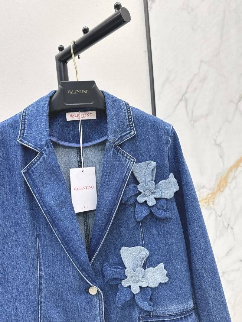Valentino Outwear Breathable 174213
