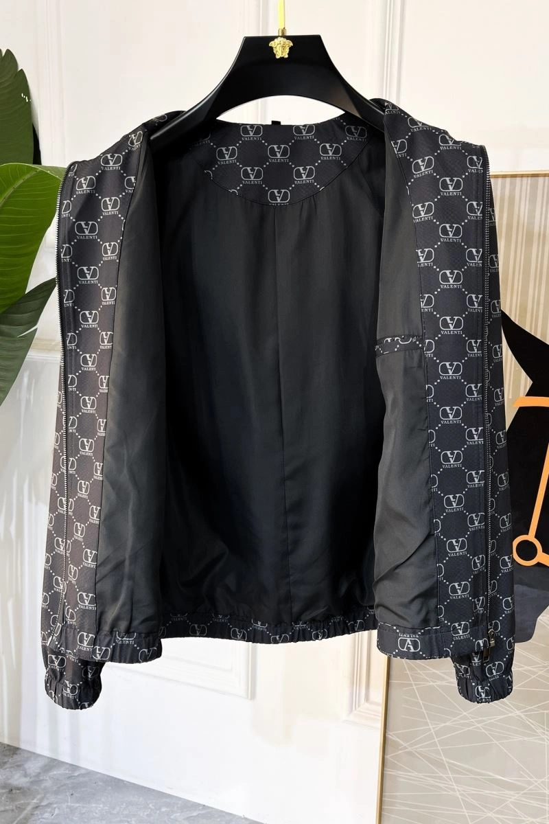 Affordable Valentino Outwear 174764