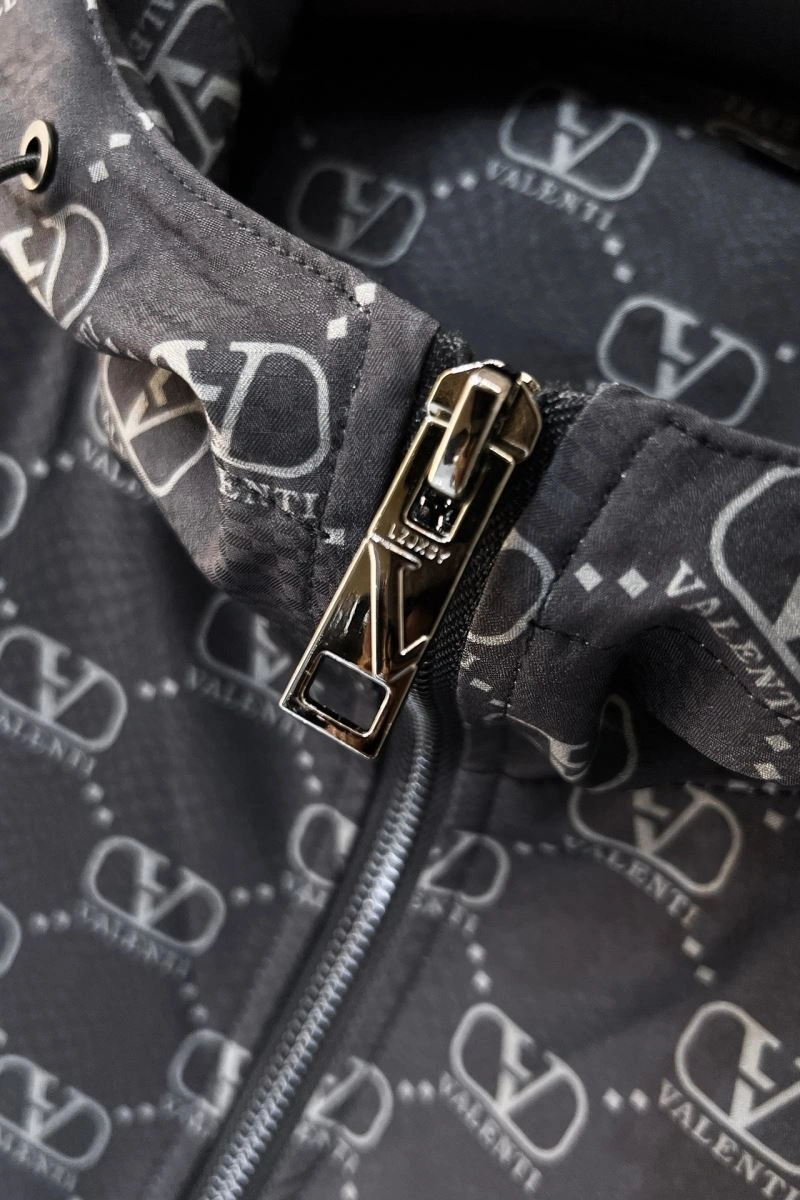 Affordable Valentino Outwear 174764
