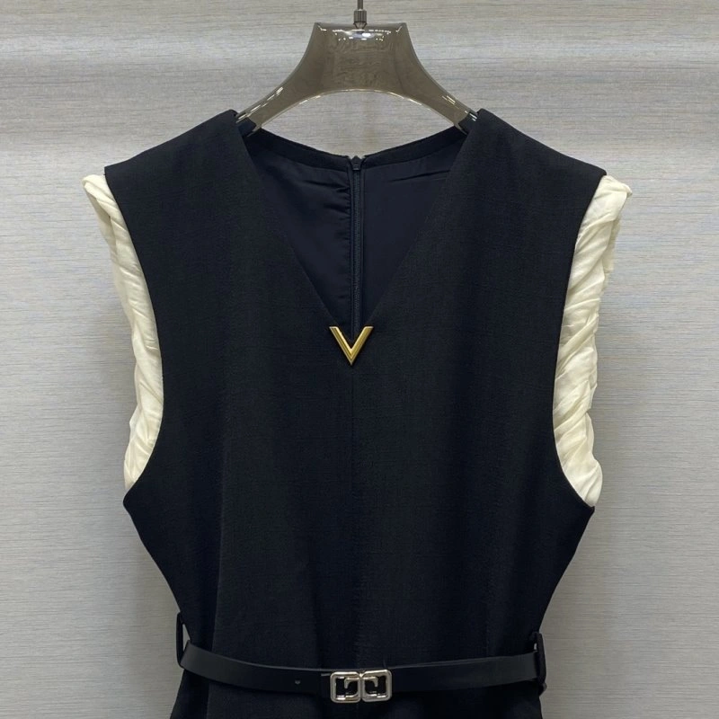 Chic Valentino Outwear 174398