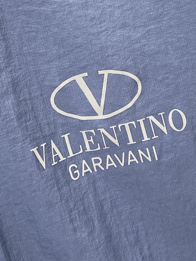 Valentino Outwear ModernLook 174710