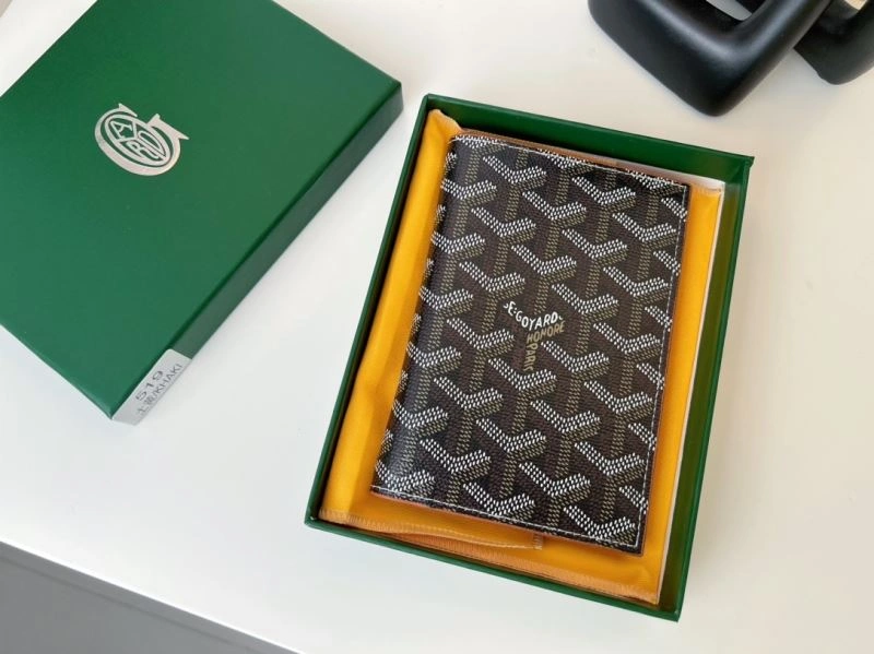Stylish Valentino Passport Holders 270509