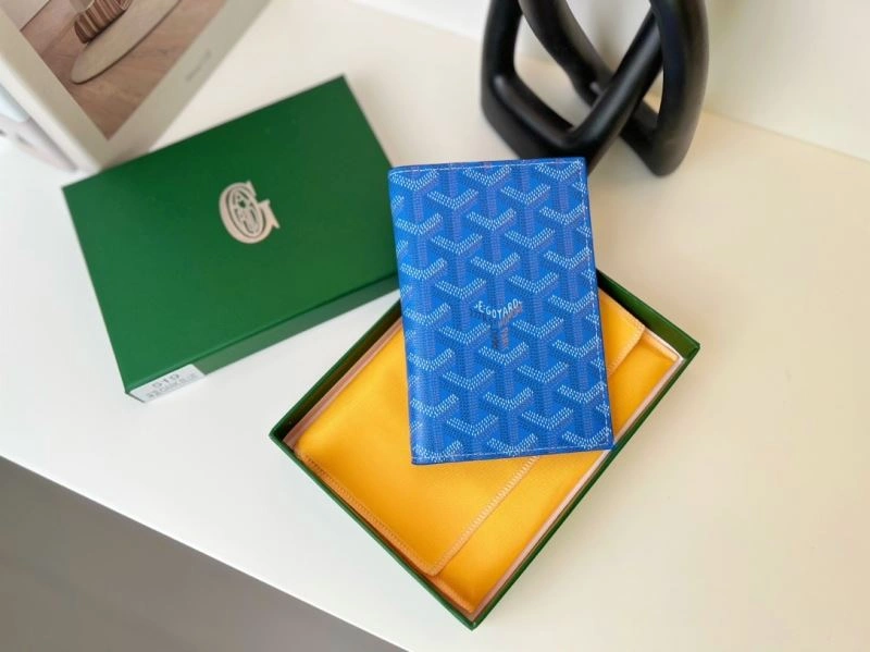 Valentino Passport Holders DailyWear 270510