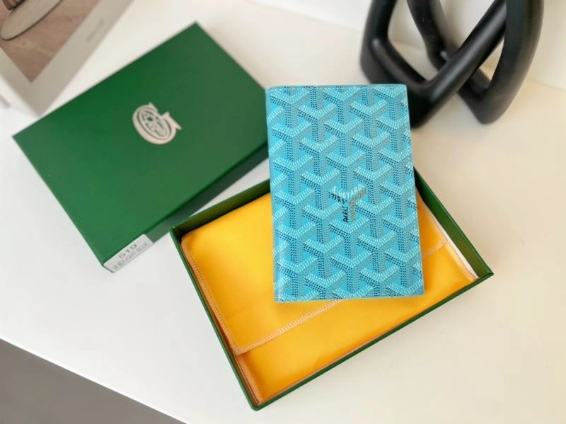Valentino Passport Holders Minimalist 270508
