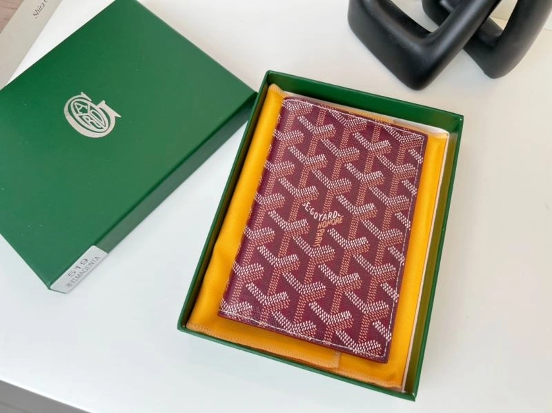 Valentino Passport Holders ModernLook 270502