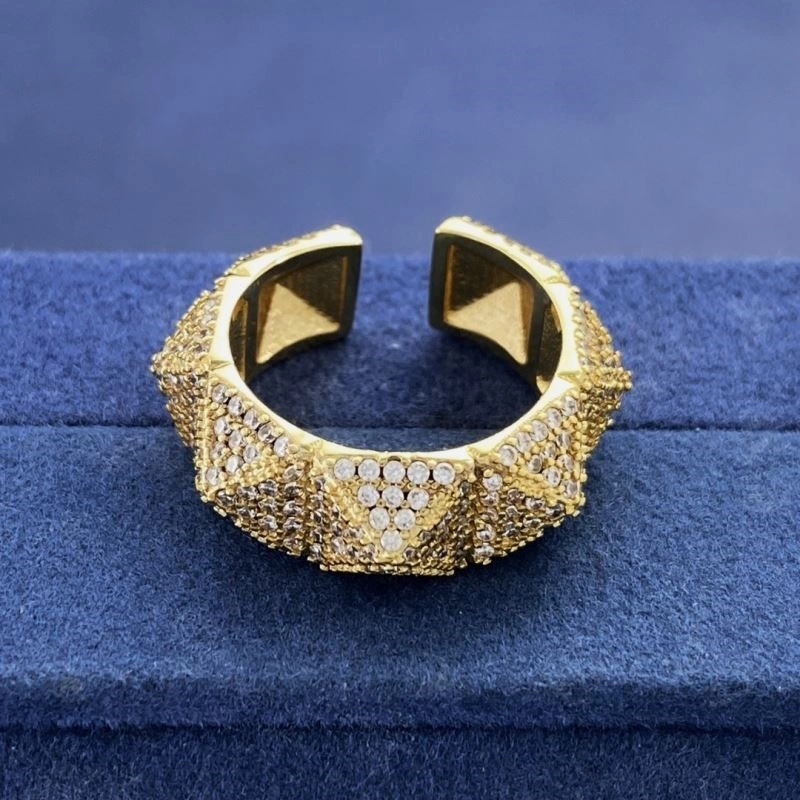 Valentino Rings Trendsetting 210313