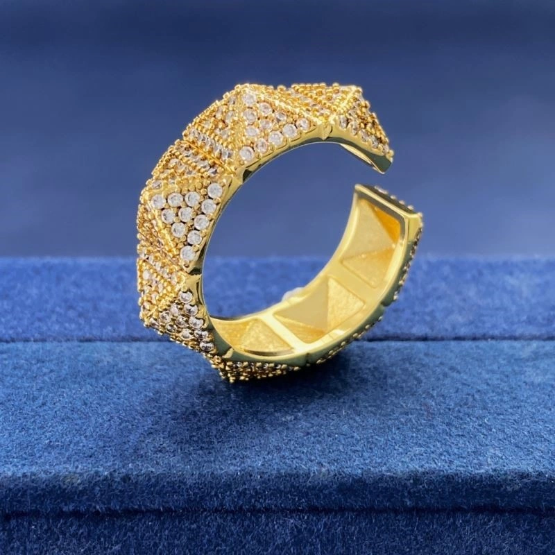 Valentino Rings Trendsetting 210313