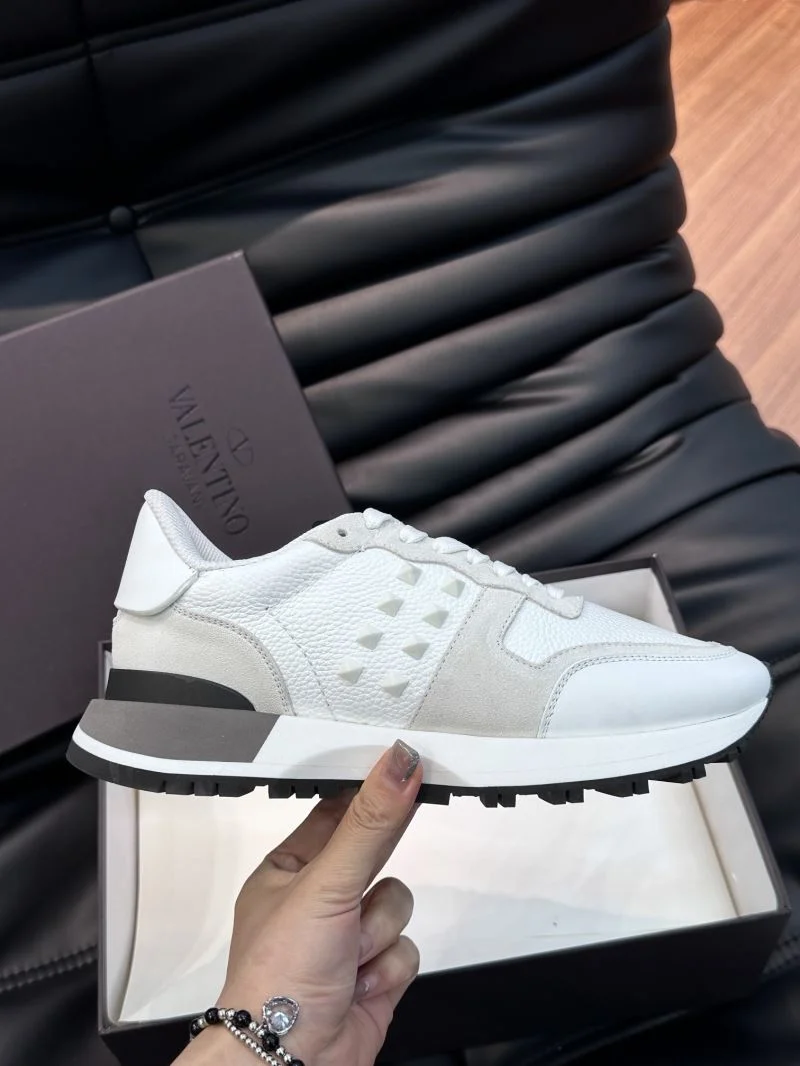 Affordable Valentino Rockrunner Shoes 35799