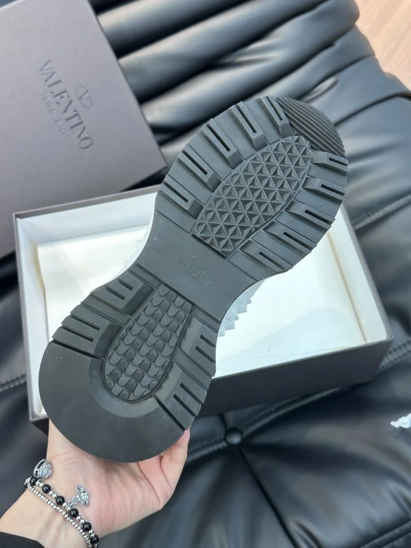 Affordable Valentino Rockrunner Shoes 35799
