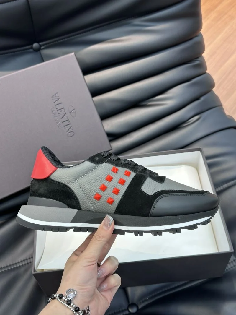 Affordable Valentino Rockrunner Shoes 35796