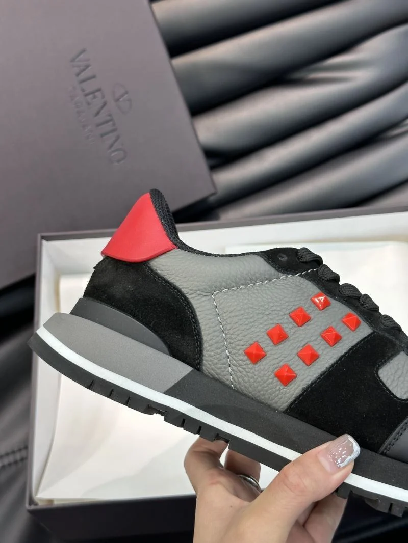 Affordable Valentino Rockrunner Shoes 35796