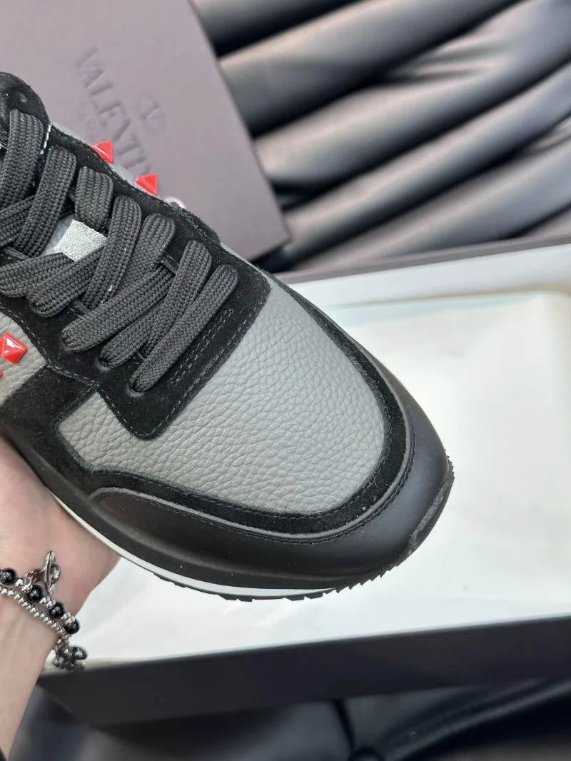 Affordable Valentino Rockrunner Shoes 35796