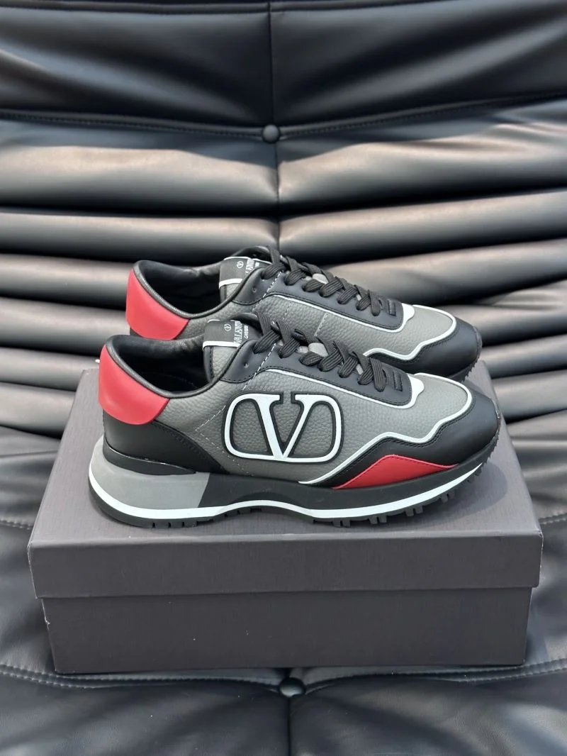 Valentino Rockrunner Shoes Durable 35801