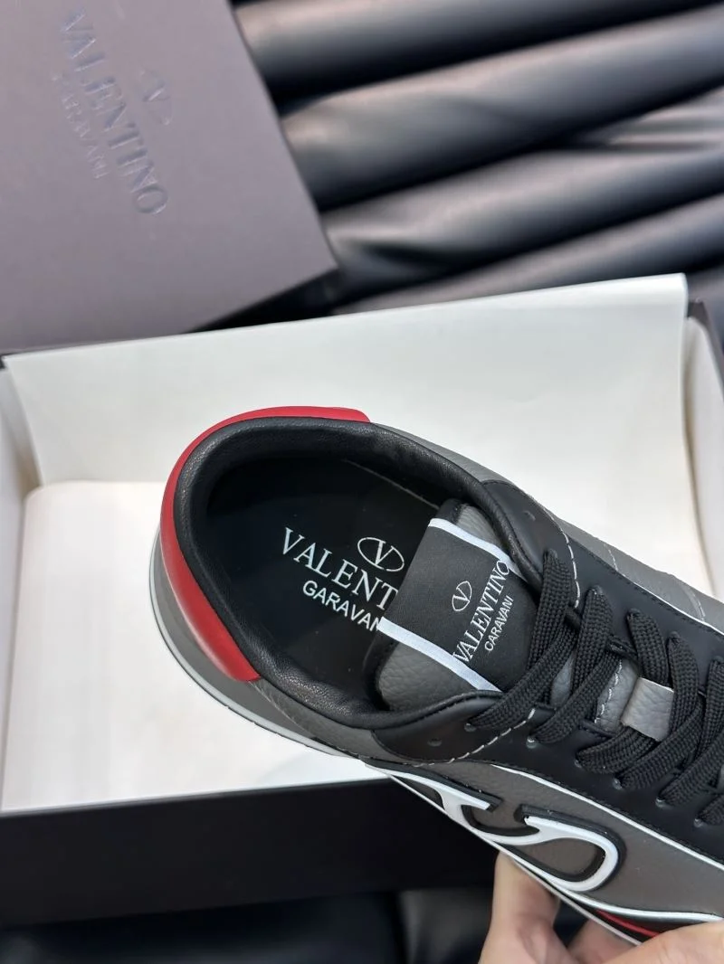 Valentino Rockrunner Shoes Durable 35801
