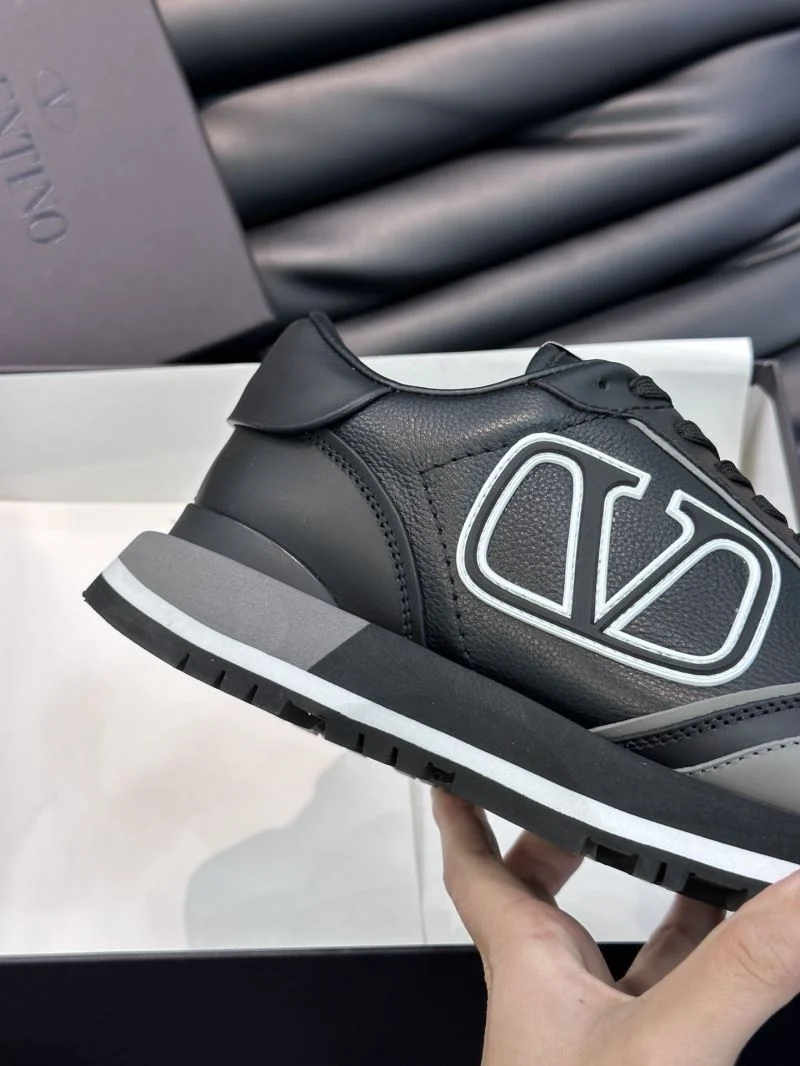 Valentino Rockrunner Shoes Trendy 35794