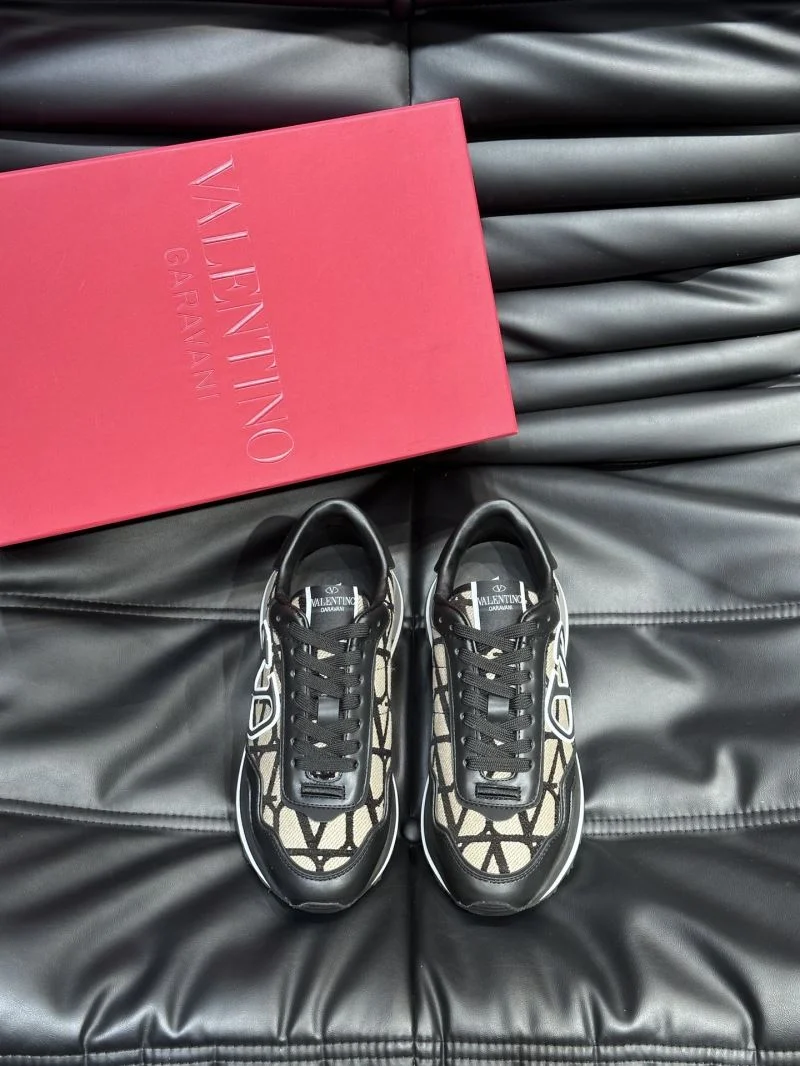 Valentino Rockrunner Shoes SmoothTexture 35789