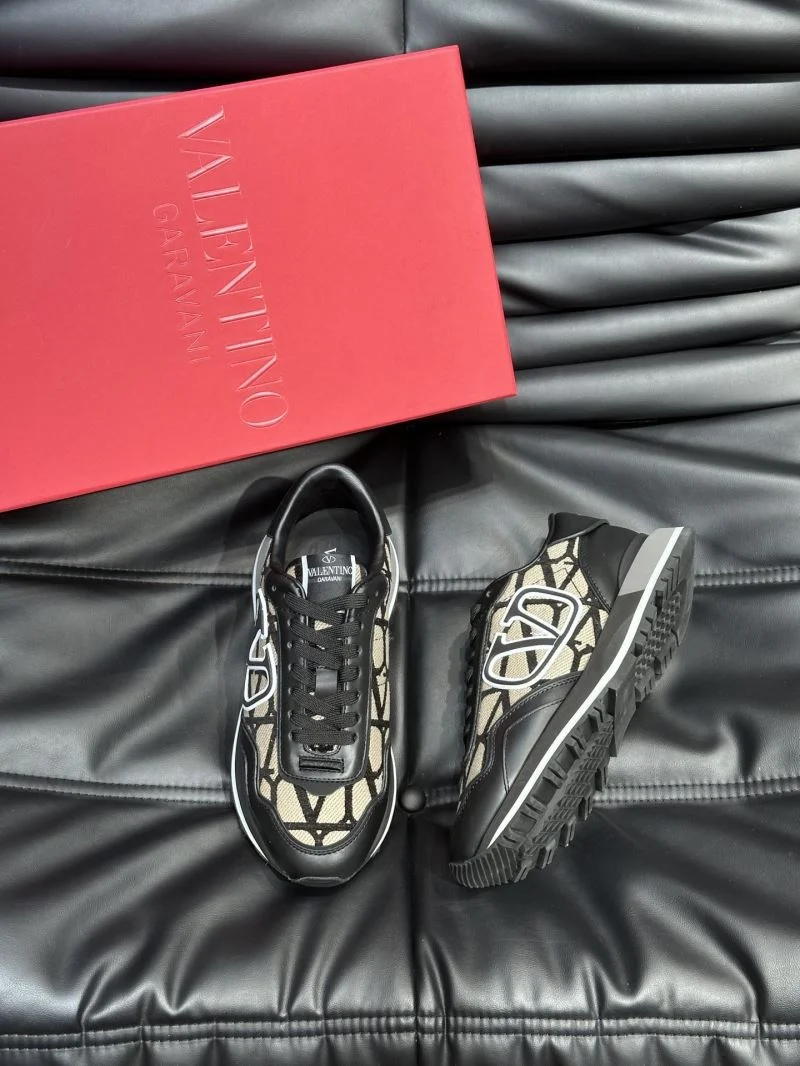 Valentino Rockrunner Shoes SmoothTexture 35789