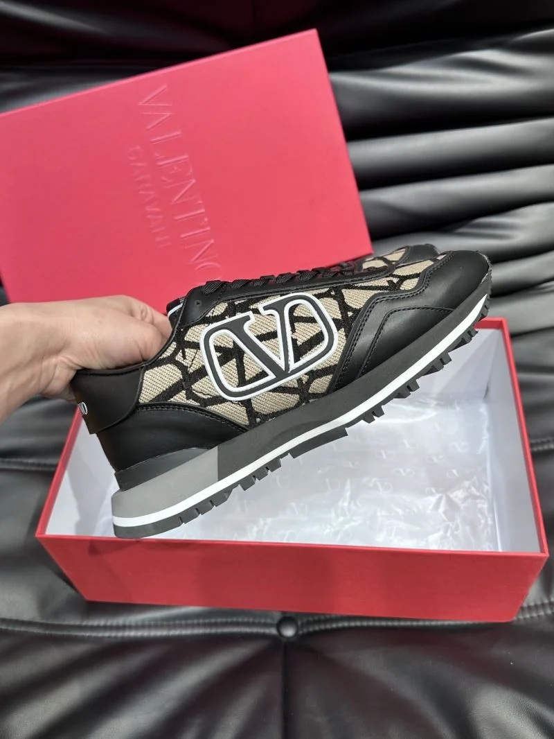 Valentino Rockrunner Shoes SmoothTexture 35789