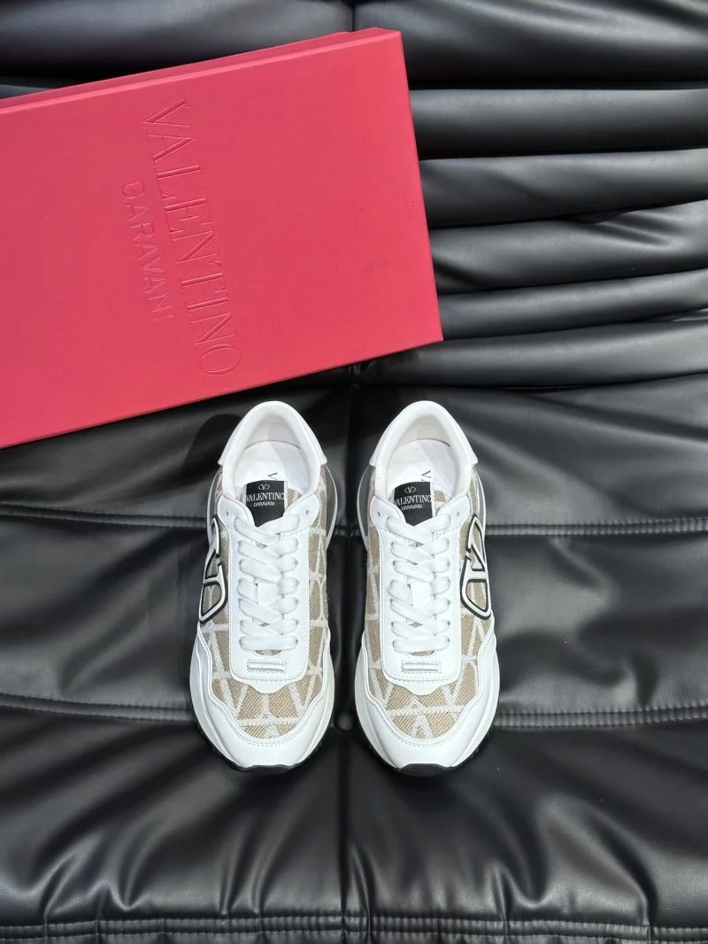 Valentino Rockrunner Shoes Youthful 35783